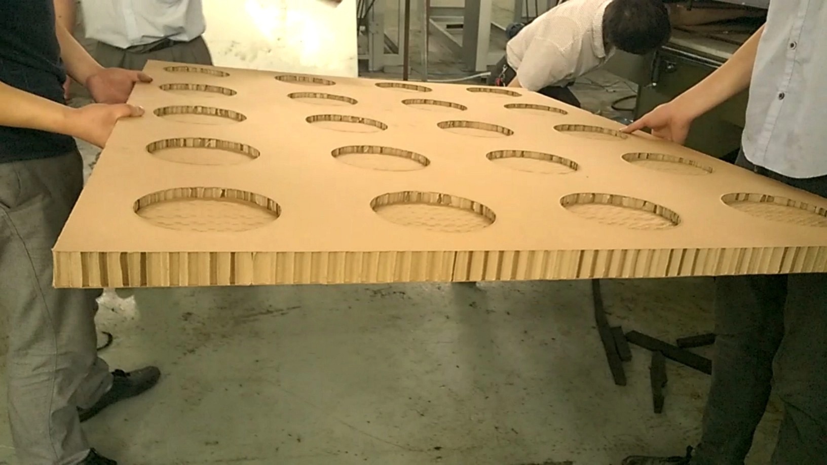 Honeycomb cardboard