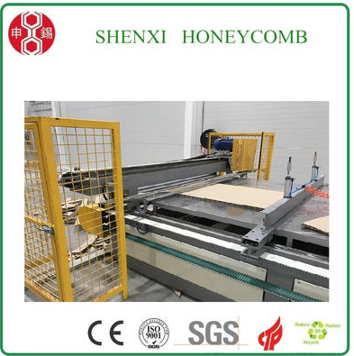 ​Can the honeycomb panel slitting machines choose the cutting size?
