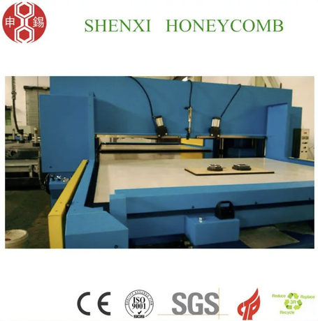 CE honeycomb panel die-cutting machine.jpg