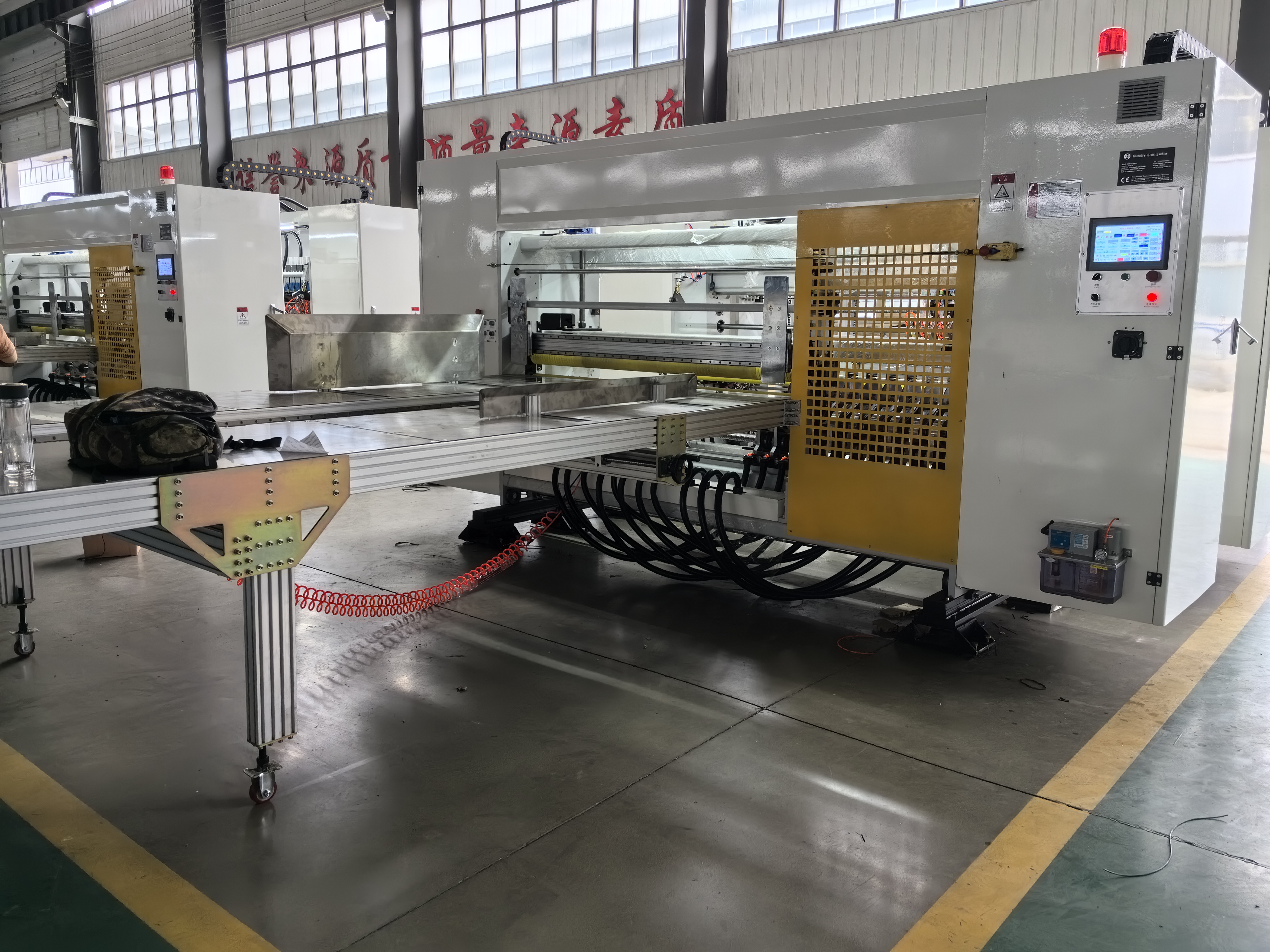 Honeycomb Panel Slitting Machine Operation