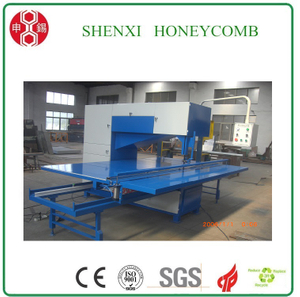 Honeycomb paperboard toothless band saw