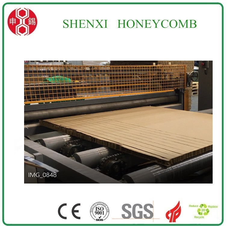 High speed honeycomb paperboard slitting machine 